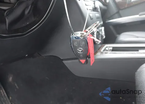 2013 Mercedes-Benz Glk 350 4Matic z USA, uszkodzony, nr VIN WDCGG8JB2DG061656